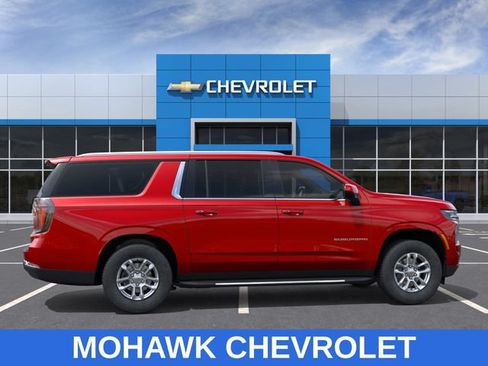 New 2026 Chevrolet Suburban LS AWD/4WD image 5