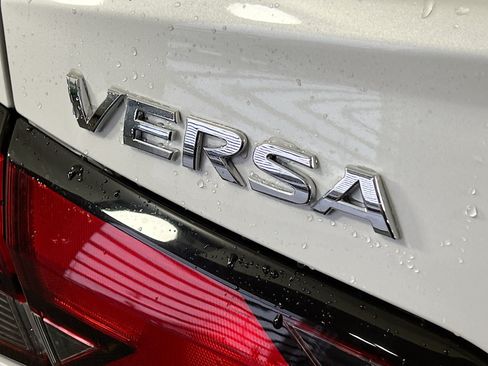 New 2025 Nissan Versa SV w/ Trunk Package FWD image 32