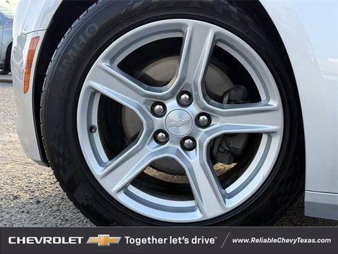 Used 2019 Chevrolet Camaro LT image 11
