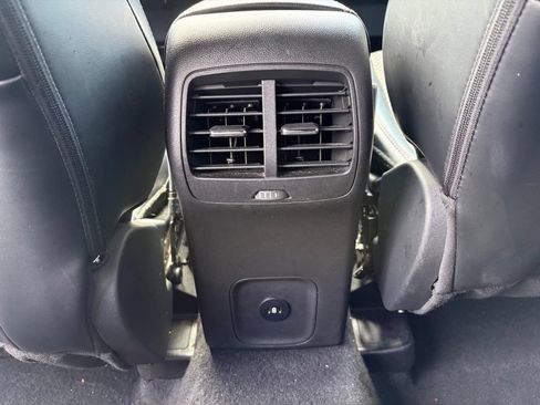 Used 2025 Ford Escape ST-Line Select AWD/4WD image 17