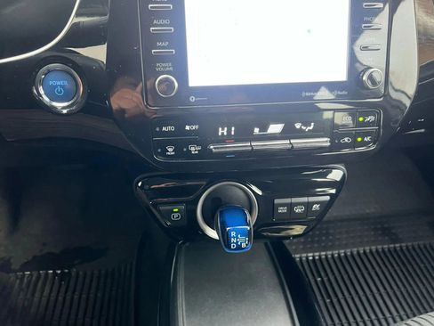 Used 2021 Toyota Prius Prime LE image 13