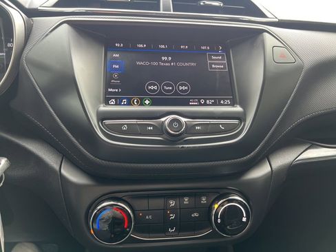 Used 2021 Chevrolet TrailBlazer LS w/ LPO, Blackout Package image 27