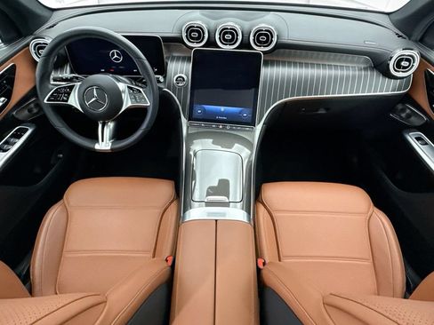 Used 2023 Mercedes-Benz GLC 300 w/ Exclusive Trim Package image 13