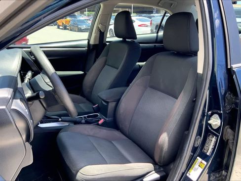 Used 2019 Toyota Corolla LE FWD image 11
