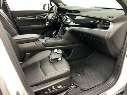 Used 2024 Cadillac XT6 Sport image 42
