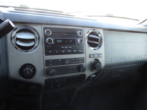 Used 2016 Ford F250 XLT w/ FX4 Off-Road Package image 15