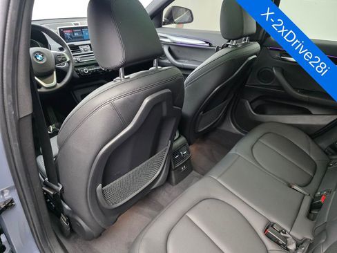 Used 2022 BMW X2 xDrive28i w/ Convenience Package AWD/4WD image 15