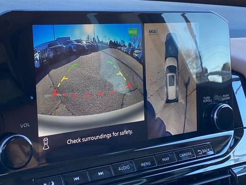 New 2025 Nissan Pathfinder Platinum image 24