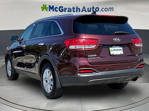 Used 2017 Kia Sorento AWD w/ LX Convenience Package image 5