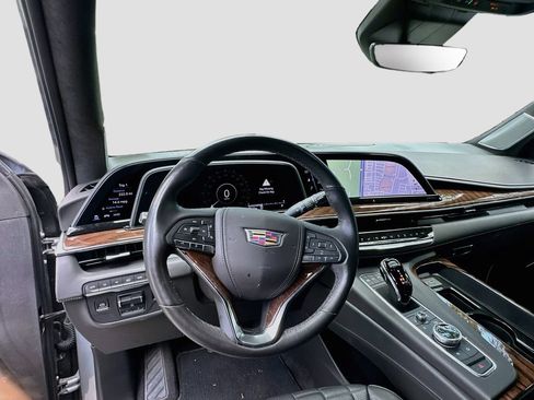 Used 2023 Cadillac Escalade Sport Platinum AWD/4WD image 11