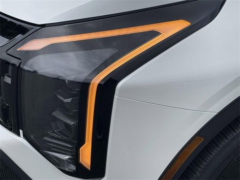 New 2026 Kia Sportage X-Line image 8