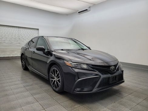 Used 2021 Toyota Camry SE w/ Carpet Mat Package (TMS) image 13