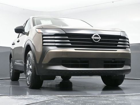 Used 2025 Nissan Kicks S image 45