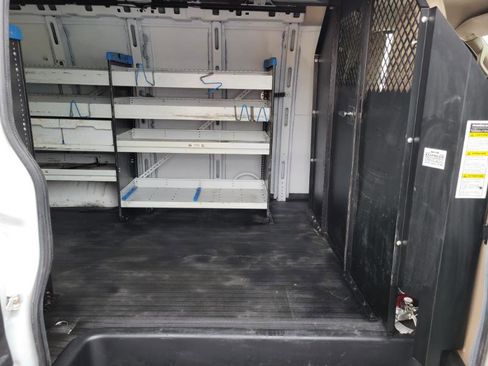Used 2016 Chevrolet Express 2500 image 33
