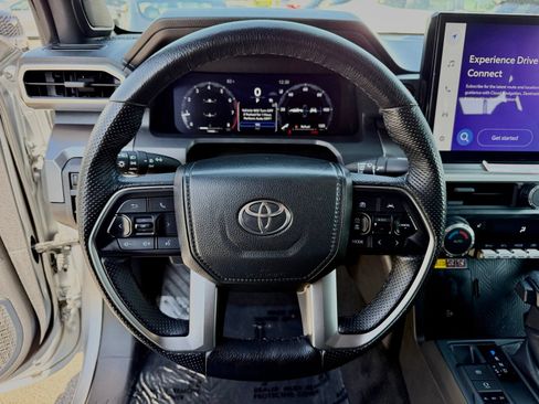 Used 2024 Toyota Tacoma TRD Off-Road w/ TRD Off Road Upgrade Package AWD/4WD image 27