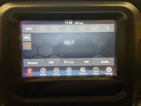 Used 2022 Jeep Gladiator Sport w/ Trailer Tow Package image 19