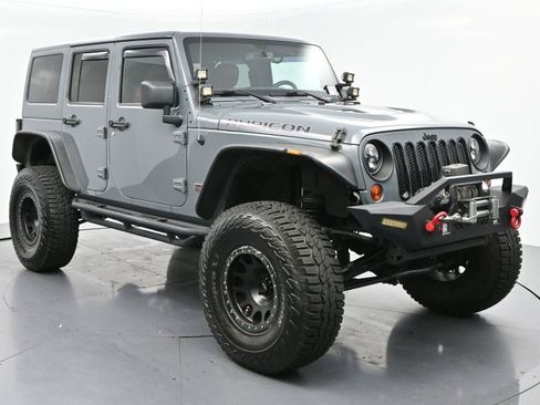Used 2013 Jeep Wrangler Unlimited Rubicon AWD/4WD image 2