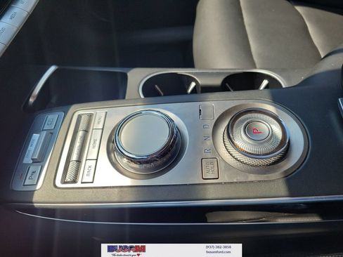 Used 2025 Genesis GV70 2.5T AWD/4WD image 22