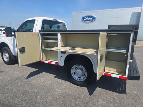 Used 2015 Ford F250 XL w/ Power Equipment Group AWD/4WD image 12