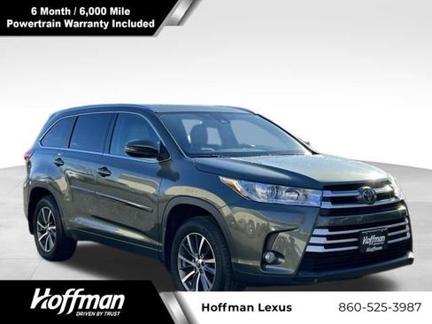 Used 2017 Toyota Highlander XLE image 1