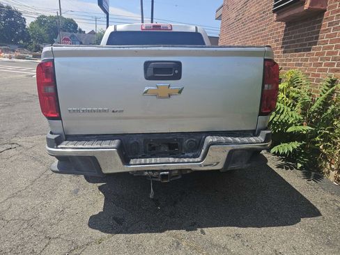Used 2019 Chevrolet Colorado W/T image 6