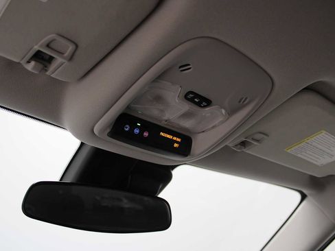 Used 2024 Chevrolet TrailBlazer LT image 21