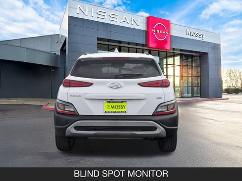 Used 2023 Hyundai Kona SEL image 9