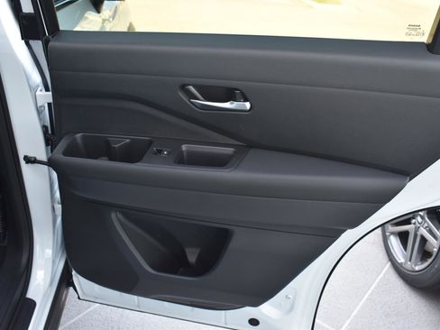 New 2026 Nissan Pathfinder SL FWD image 64