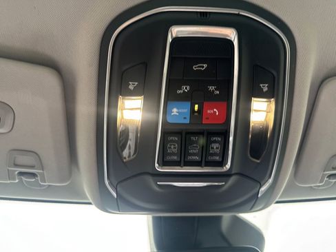 Used 2022 Jeep Grand Cherokee Limited 4xe AWD/4WD image 38