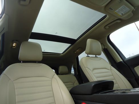 Used 2022 Ford Edge SEL w/ Convenience Package image 14