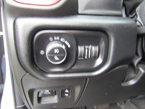 Used 2019 RAM 1500 Rebel w/ Rebel Level 2 Equipment Group AWD/4WD image 36