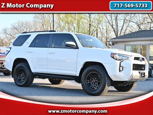 Used 2019 Toyota 4Runner TRD Off-Road image 1