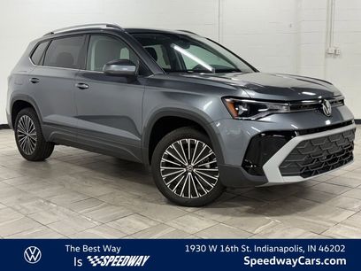 New 2025 Volkswagen Taos SE