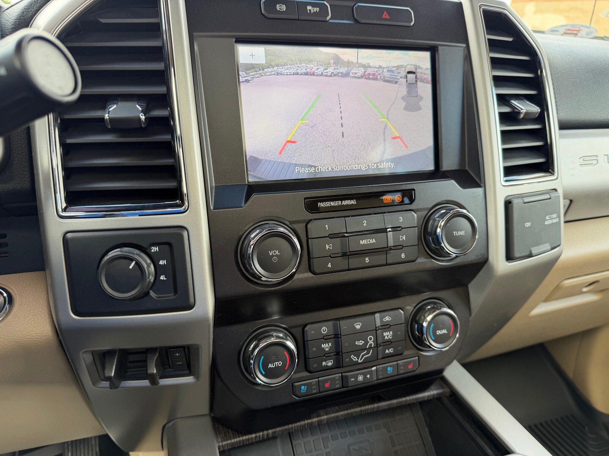 Used 2021 Ford F350 Lariat w/ Lariat Ultimate Package AWD/4WD image 13
