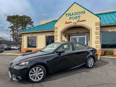 Used 2016 Lexus IS 200t image 3