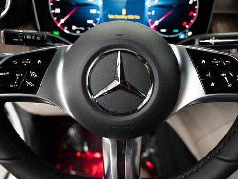 New 2026 Mercedes-Benz GLC 300 4MATIC image 21