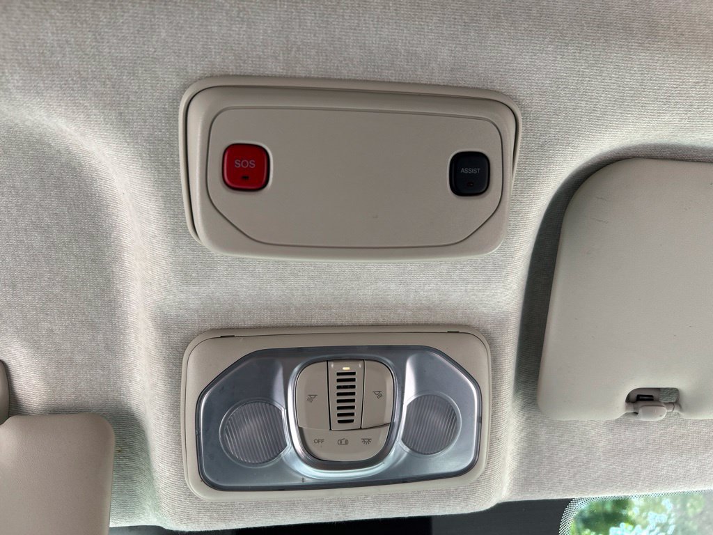 Used 2025 RAM ProMaster 2500 w/ Convenience Group FWD image 21