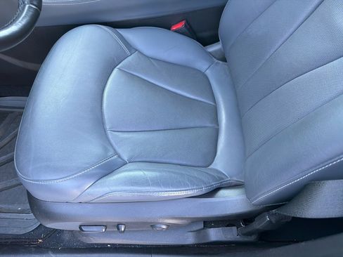 Used 2019 Buick Envision Essence image 7