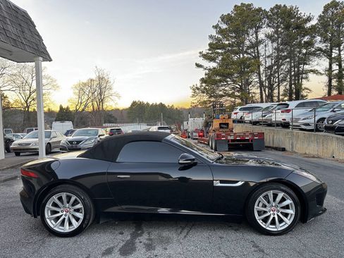 Used 2017 Jaguar F-TYPE Convertible image 6