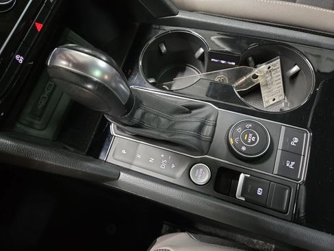 Used 2021 Volkswagen Atlas SEL Premium image 49