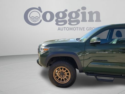 Used 2021 Toyota Tacoma TRD Off-Road AWD/4WD image 33