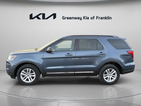 Used 2019 Ford Explorer XLT w/ Class III Trailer Tow Package image 4