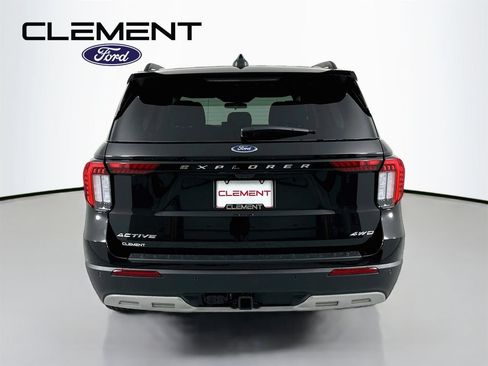 New 2026 Ford Explorer Active w/ Active Comfort Package AWD/4WD image 7