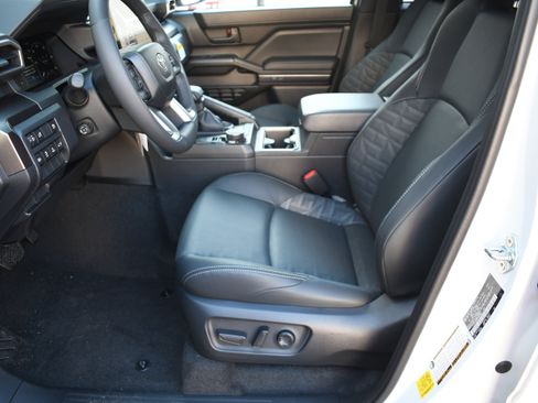 New 2026 Toyota 4Runner TRD Off-Road Premium image 7