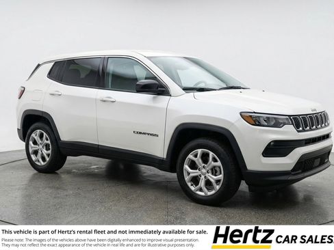 Used 2025 Jeep Compass Latitude image 1