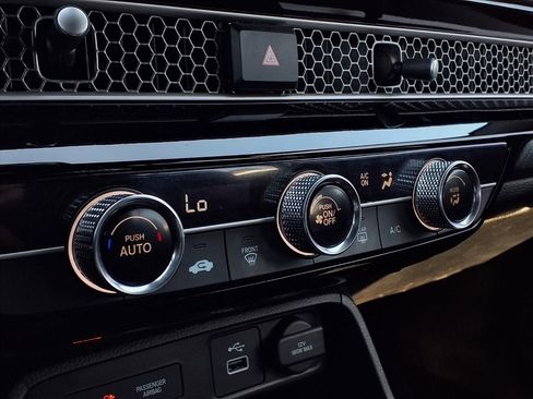 Used 2023 Honda Civic Sport image 9