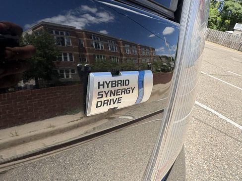 Used 2012 Toyota Prius Three FWD image 10
