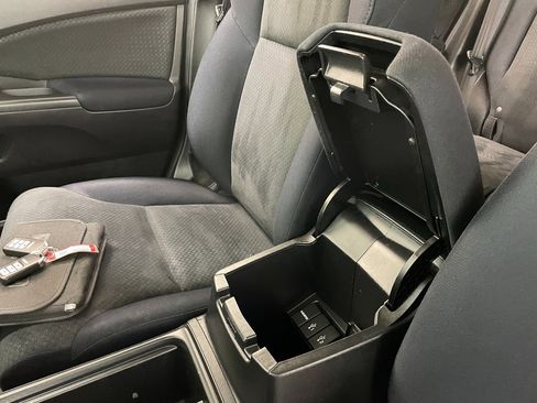 Used 2015 Honda CR-V EX image 32
