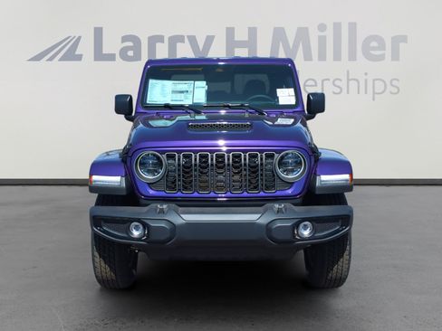 New 2026 Jeep Gladiator Sport AWD/4WD image 8