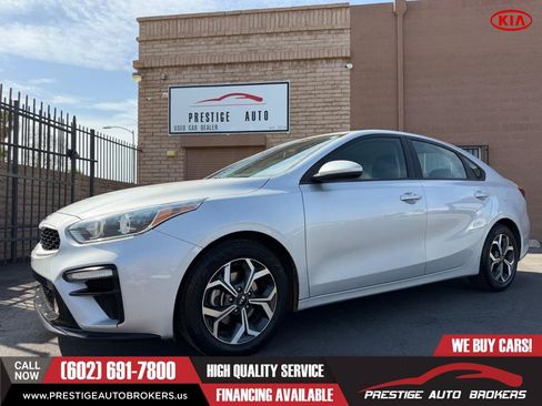Used 2021 Kia Forte LXS FWD image 5